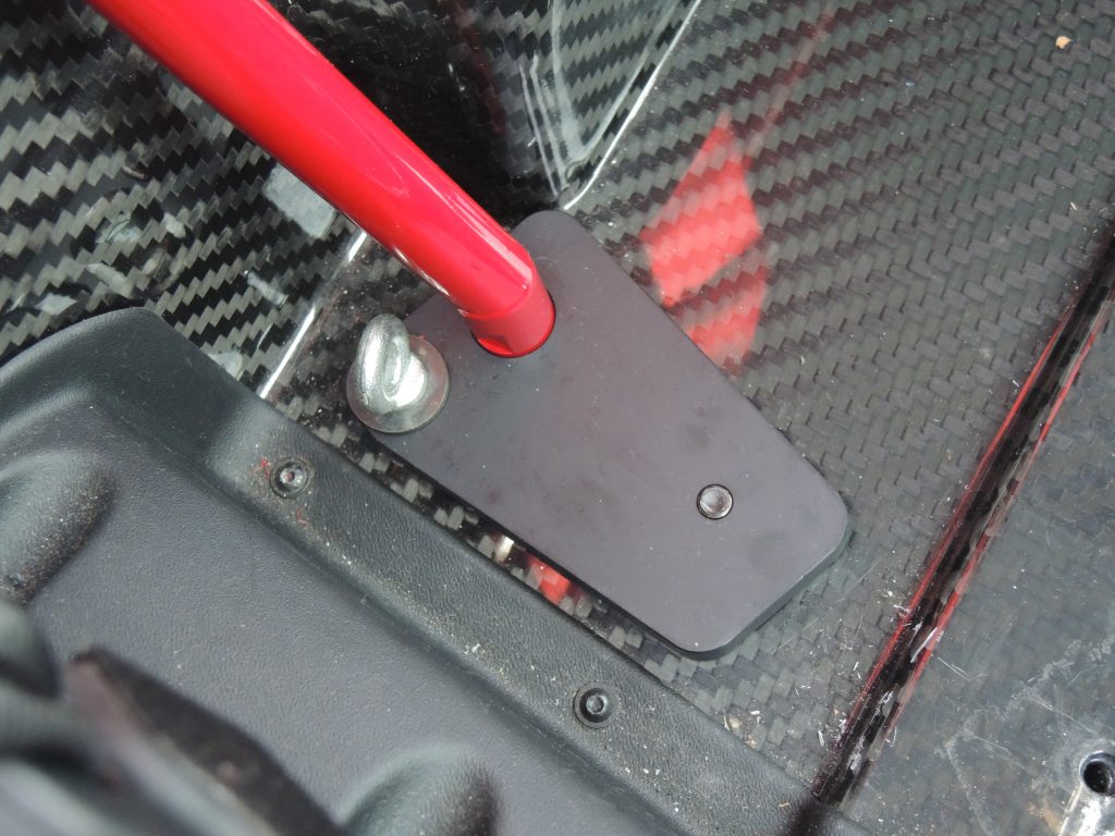 アルファロメオ４C 専用５点式シートベルト取付キットver.2 BｙTEZZO | TEZZO 製品情報