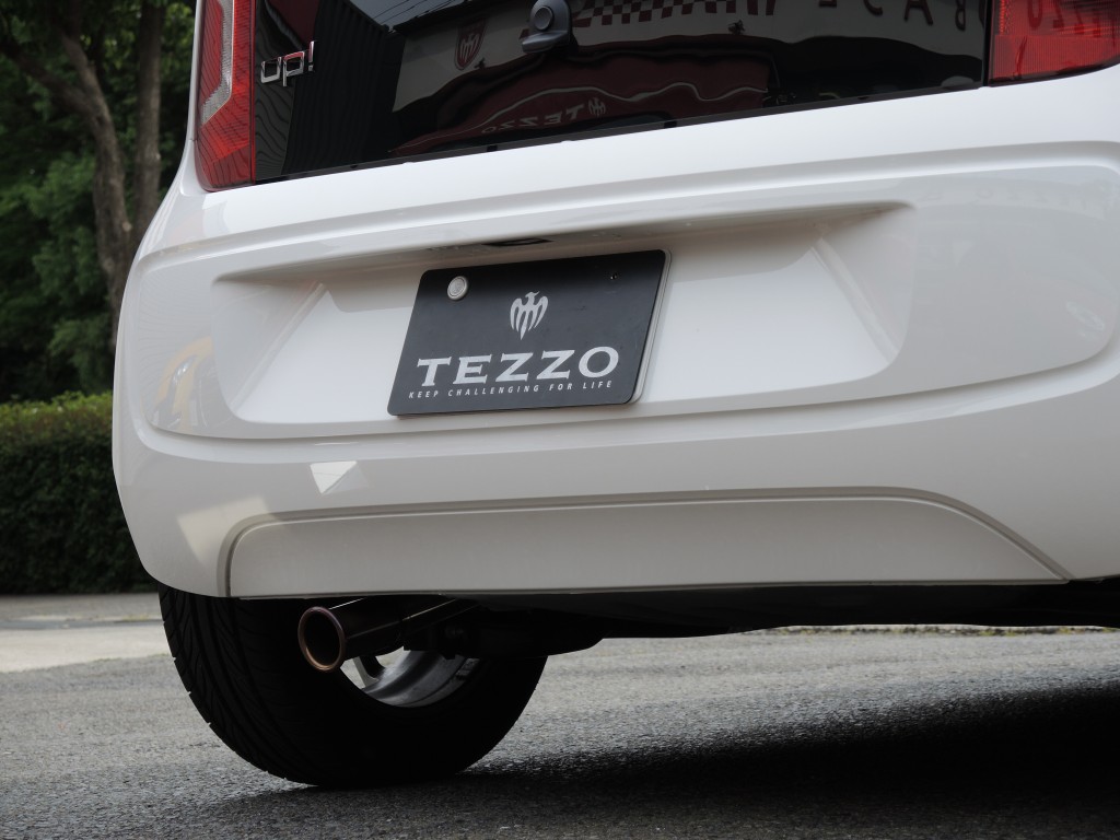 新規制車検対応 TEZZO ｌｘｙデュアルストレートマフラー VW up