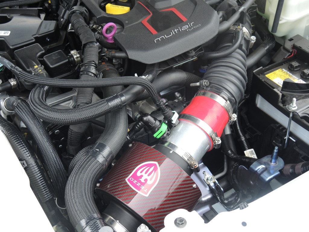 アバルト124スパイダー エンジンカバー - エンジン、過給器、冷却装置